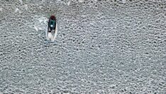 40 kilometrekarelik alana sahip Nazik Gölü dondu