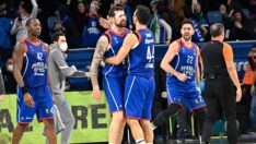 Anadolu Efes, Panathinaikos’u son saniyede yıktı