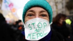 Bilim insanları uyardı: Omicron varyantına karşı çift maske takın