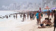 Bizde kar ve tipi Brezilya’da plaj keyfi