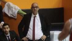 Cengiz Karadağ maçın ortasında kalp krizi geçirdi