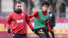 Galatasaray’da Arda Turan ile Luyindama takımla çalıştı