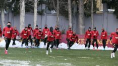 Galatasaray’da iki kişi corona pozitif!