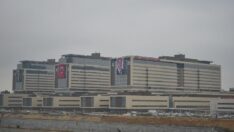 Hasta yakınları hamile hemşireyi dövdü