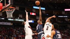 Houston Rockets evinde mağlup