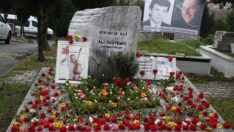 Kıvırcık Ali ölümünün 11. yıl dönümünde anıldı