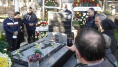 Lefter Küçükandonyadis, vefatının 10. yıl dönümünde kabri başında anıldı