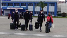 Lider Trabzonspor, Galatasaray maçı için İstanbul’a gitti