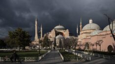 Metaverse’te Sultanahmet Camisi’ni 0.1 Ethereum’a, Ayasofya Camisi’ni 100 Ethereum’a satıyorlar