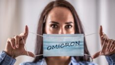 Omicron belirtileri nelerdir? Boğaz ağrısı, burun akıntısı yanı sıra ishal de belirti olabilir!