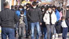 Omicron Türkiye’yi esir aldı! Bakan Koca bugünkü vaka ve vefat sayısını açıkladı