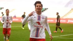 Trabzonspor Enis Destan transferini açıkladı