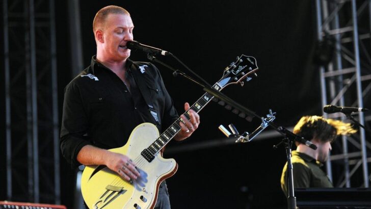 Ünlü müzisyen Josh Homme’un eski eşi duyurdu: Bana kafa attı