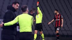 Volkan Demirel kırmızı kart gördü