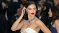 Adriana Lima hamile olduğunu duyurdu