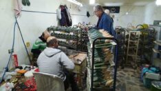 Ayakkabı üreticileri zorda, kepenk indirmeye başladılar