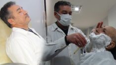 Ayakta uyuyan berber malulen emekli olmak istiyor