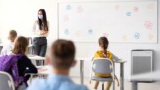 Aynı okuldaki 20 öğretmen corona oldu