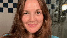 Drew Barrymore’dan 47. yaşına özel makyajsız selfie