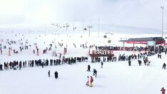 Erciyes iki haftada 350 bin kişiyi ağırladı