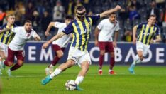 Fenerbahçe’de Serdar Dursun penaltı kullanırken ıslıklandı