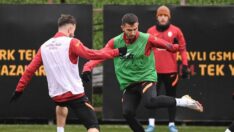 Galatasaray’da Arda Turan ve Emre Kılınç takımla çalıştı