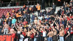 Karagümrük taraftarı soyunarak Viviano’ya destek verdi