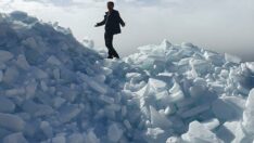 Konya’da lodos: Buz tepeleri oluştu