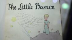 Küçük Prens yazıldıktan yaklaşık seksen yıl sonra Paris’e geri dönüyor