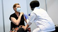 Omicron belirtileri neler? Omicron belirtileri burundan önce boğazda başlıyor…