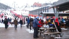 Yarı yıl tatilinin son günlerinde Palandöken keyfi