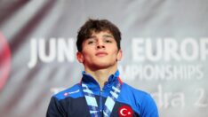 Abdullah Toprak’tan gümüş madalya