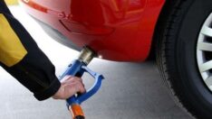 Akaryakıta bir zam daha