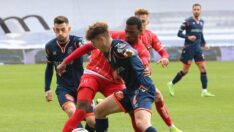 Başakşehir evinde Antalyaspor’a yenildi