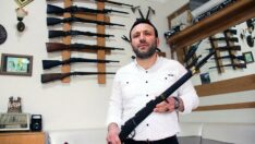 Berber dükkanını müzeye çevirdi