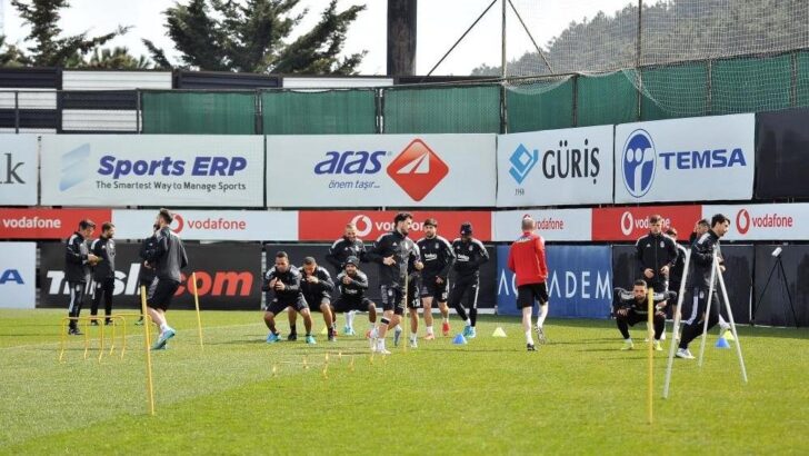 Beşiktaş’ta Pjanic ve Josef takımdan ayrı çalıştı