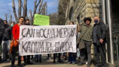 Boğaziçi’nde görevden alınan Can Candan, üniversiteye davul zurnayla döndü