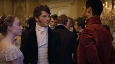 Bridgerton yıldızı: “Sevişme sahneleri düşündüğünüz gibi değil”