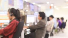 Hizmet, perakende ve inşaatta güven azalmaya devam ediyor