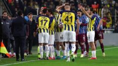 İrfan Can Kahveci atıldı, Fenerbahçe 10 kişi kaldı