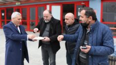 Karabükspor küme düştü, başkan helva dağıttı