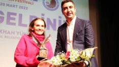 Nur Sürer’e Onur Ödülü