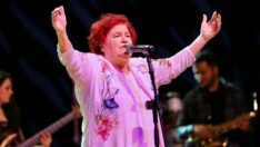 Selda Bağcan: Ünlülerin sahne kıyafetleri korkunç, beni mayoyla ancak plajda görürsünüz