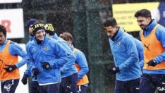 Son dakika… Fenerbahçe’de Mesut Özil ve Ozan Tufan kadro dışı bırakıldı