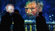 Van Gogh tablolarının içinde dolaştıran sergi