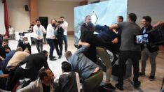 Altay genel kurulunda ‘İbra edilmemeli’ sözü sonrası kavga çıktı!