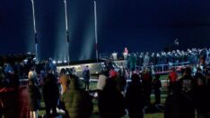 Anzak Koyu’nda şafak ayini