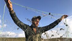 Balıkçılar Aygır Gölü’nde buzların çözülmesini bekliyor