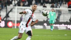 Beşiktaş’ta Josef cezalı duruma düştü