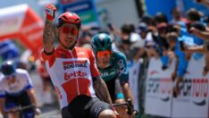 Cumhurbaşkanlığı Türkiye Bisiklet Turu’nun 6. etabını Caleb Ewan kazandı